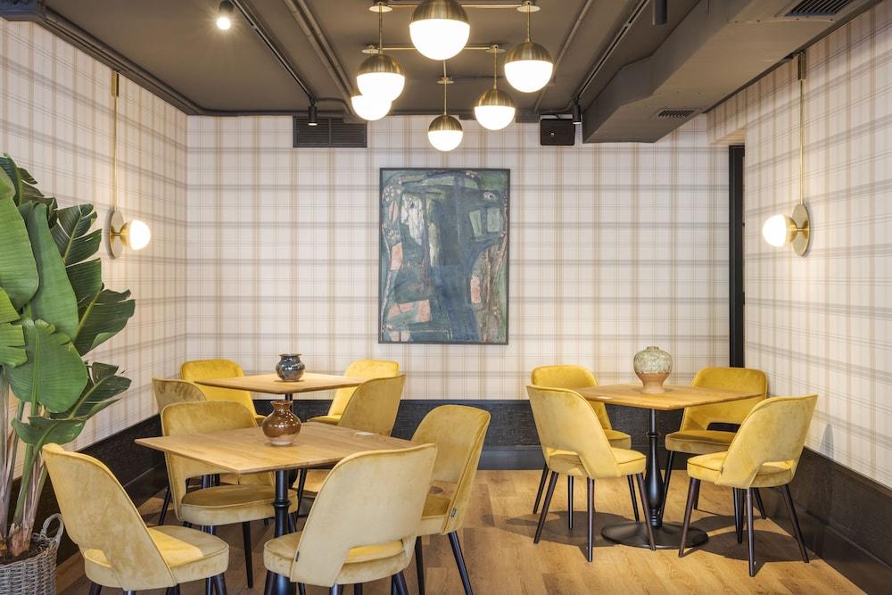 雷斯雷耶斯卡多丽克斯酒店 Burgo 外观 照片