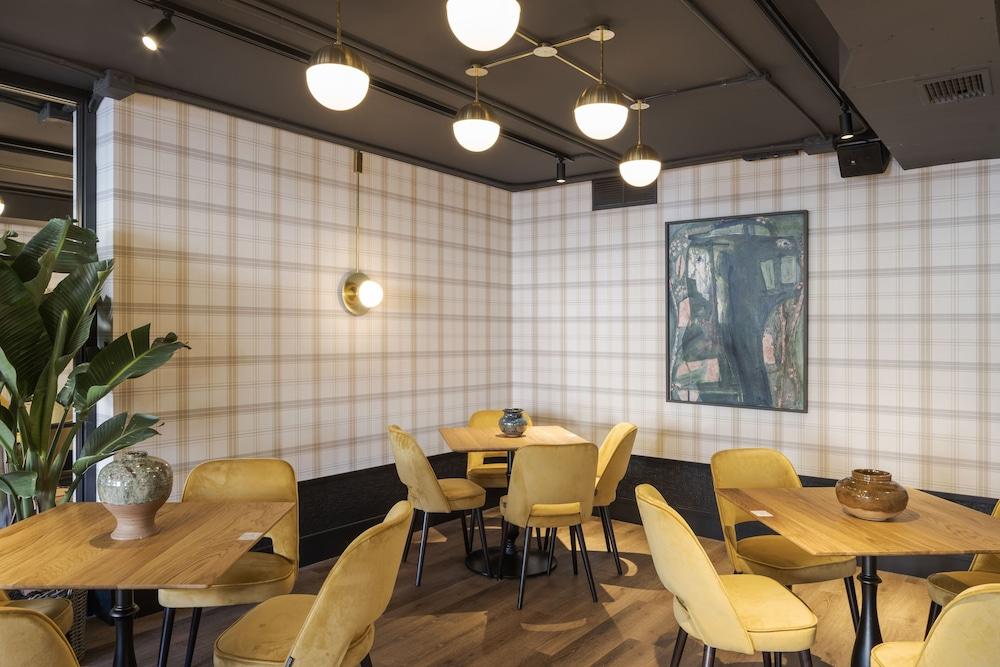 雷斯雷耶斯卡多丽克斯酒店 Burgo 外观 照片