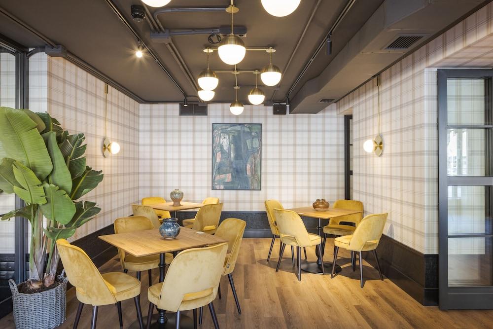 雷斯雷耶斯卡多丽克斯酒店 Burgo 外观 照片